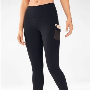 Brand New Fabletics Leggings (Mila)